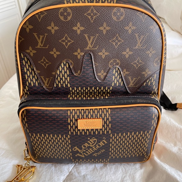 Mens lv drip backpack authentic like new - Picture 2 of 8
